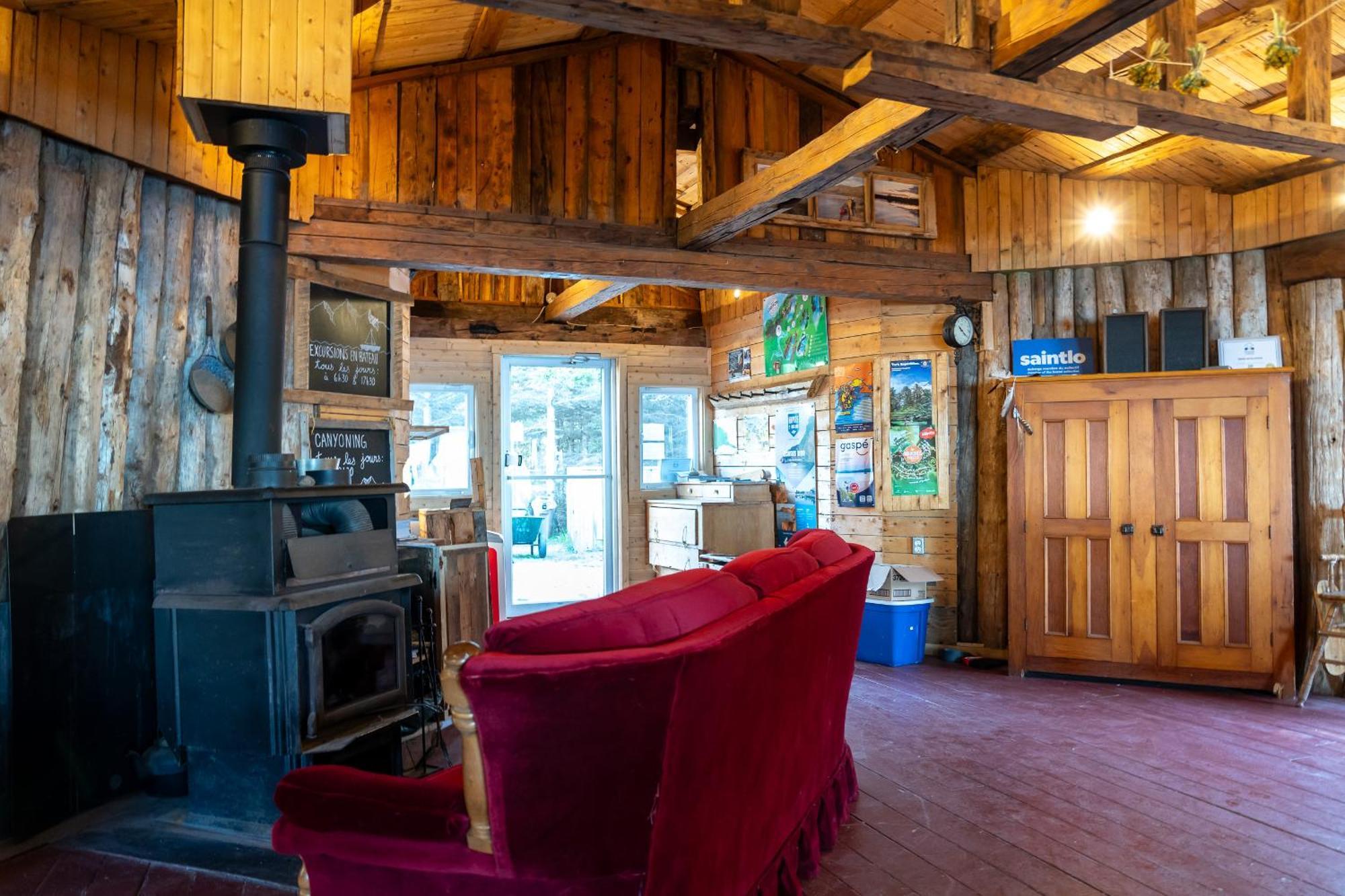 Auberge/chalet Griffon Aventure *